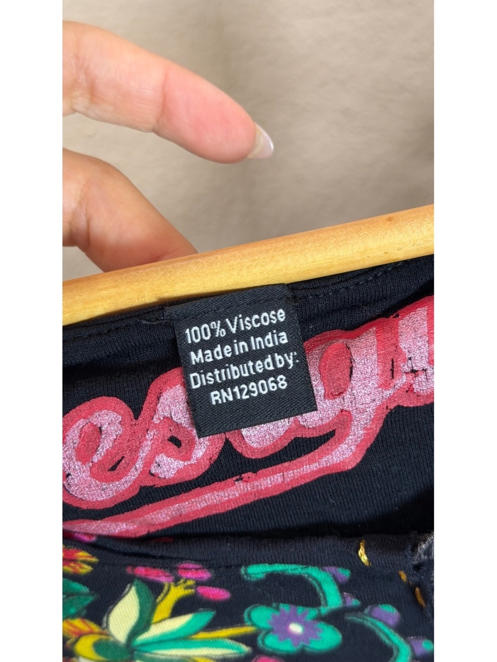 Size M Women’s Desigual Asymmetrical Floral Print Top - Picture 3 of 4